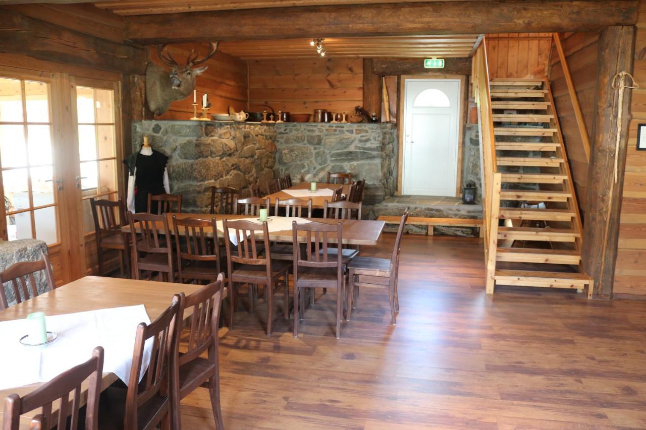 Holiday home Trollbu Aabrekk Gard Briksdalsbre